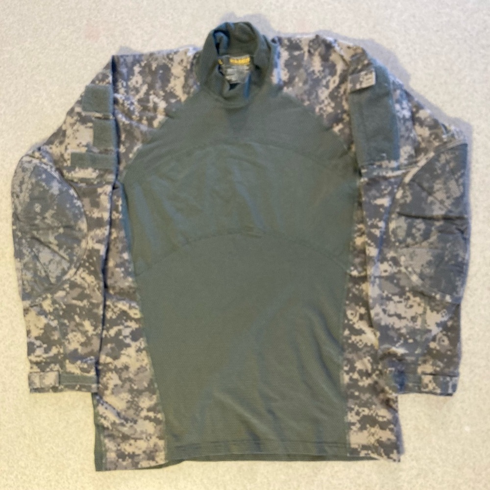 Massif Mountain Gear Army Combat Shirt Mens XL Green Digital Camo Sleeve Zip
